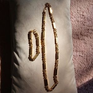 Gold Necklace and bracelet